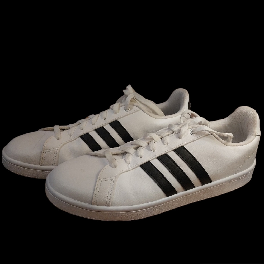 Adidas Classics- Black on White- Cloudfoam Advantage- Size:Mens 13 US